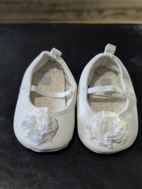 Carter's White Baby Mary Jane Shoes with Floral Applique